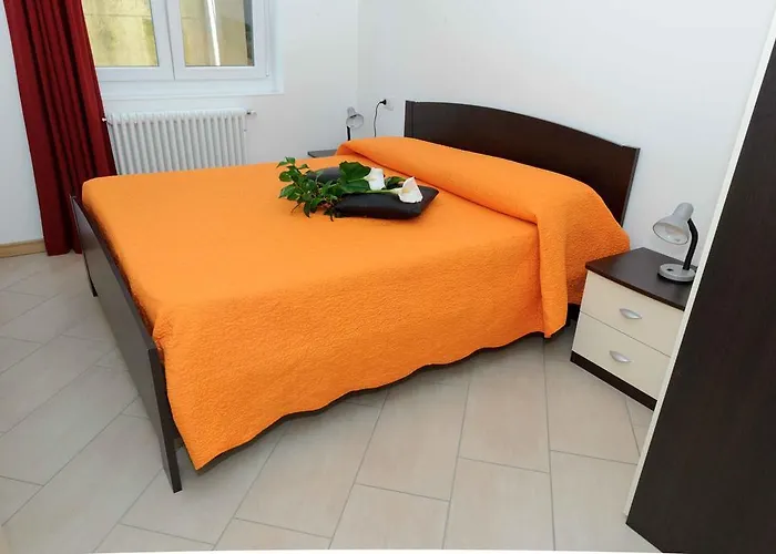 Casa Ciclamino Apartament Vercana